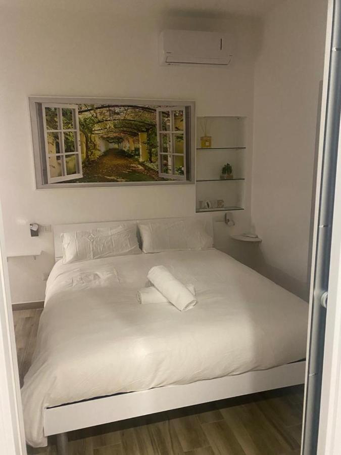 Exclusive Mood Apartment Рим Екстериор снимка
